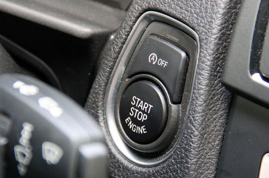  BMW 1-Series 5-Door 2012 года  (фото 25 из 57)